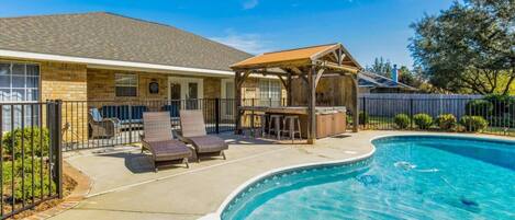 Et oppvarmet basseng