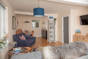 Cottage, 2 Bedrooms (Aon Cottage) | Living area