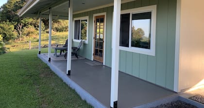 Holualoa Country Home - Ohia, 2 bed 1 bath with a sunset view
