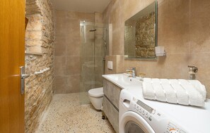 Shower - 3 bedroom gorgeous home in Svetvincenat (Svetvincenat)