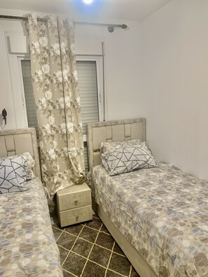 2 bedrooms, iron/ironing board, free WiFi, bed sheets - Charming House Between the Forest and the sea (Tanger)