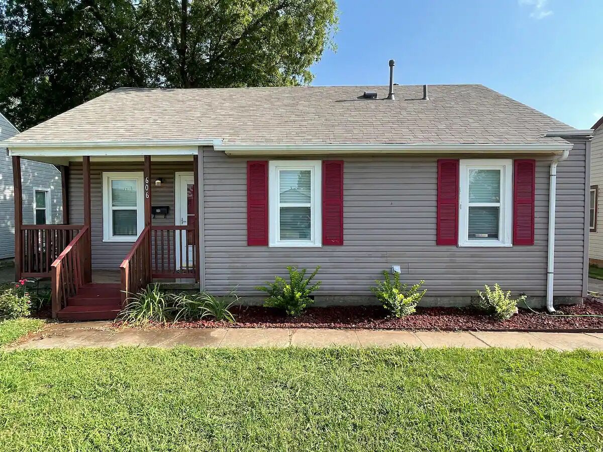 Lil' Heaven on Dakota: Charming Dog Friendly Home