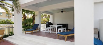 Lotus Villa-Beautiful Straw paths through the pretty dunes. Look out tower!