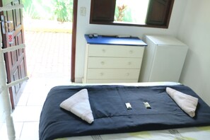 Basic Double Room | Living area - Pousada praia de costazul (Rio das Ostras)