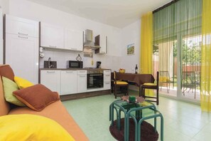 TV - Holiday apartment mit Klimaanlage und Balkon (Pula)