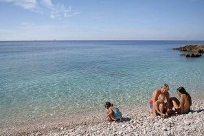 Beach nearby - Holiday apartment mit Klimaanlage und Balkon (Pula)