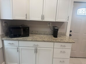 Interior - Cozy, Comfortable and Beautiful Renovated House (Detroit)