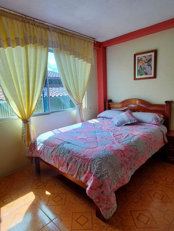3 bedrooms, desk, iron/ironing board, travel cot