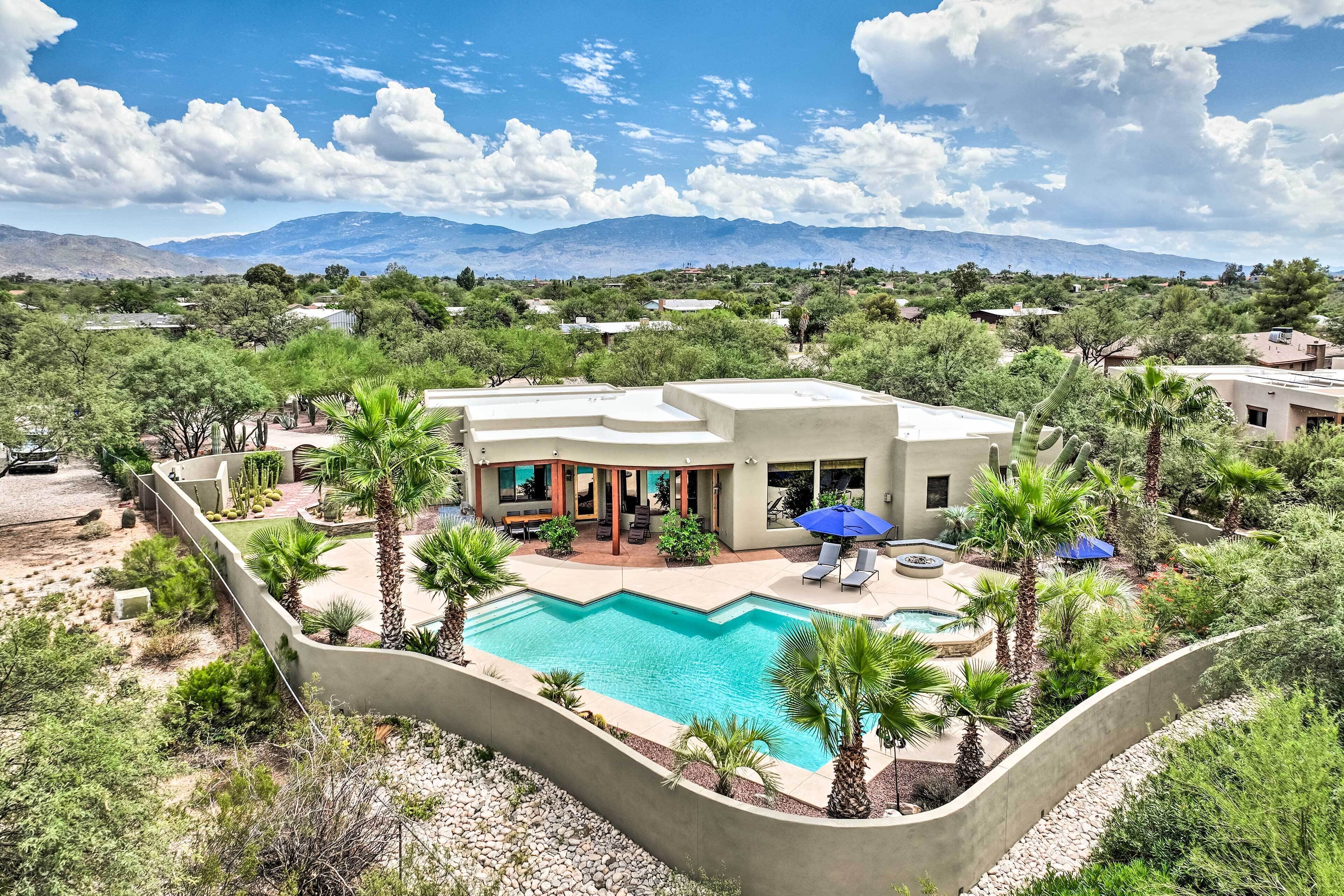 Mountain-View Oasis w/ Incredible Pool & Spa!