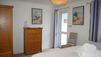 2 bedrooms, Internet, bed sheets