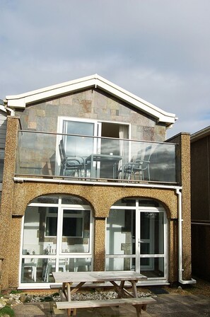 Exterior - Ty Traeth Beach House (Tywyn)