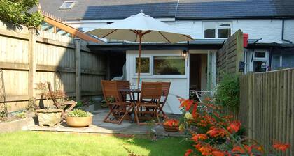 Bronhaul Cottage in Pennal