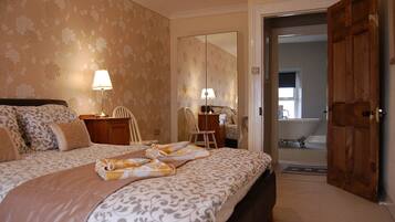 5 bedrooms, Internet, bed sheets