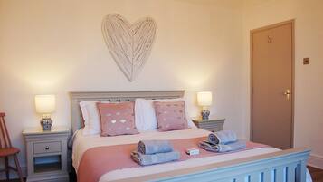 2 bedrooms, Internet