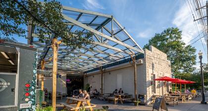 Bellevue 1-Bed Private Suite- Walking Distance to Cincy