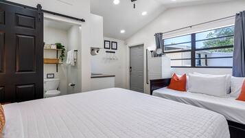 Fer et planche Ă repasser, Wi-Fi gratuit, draps fournis