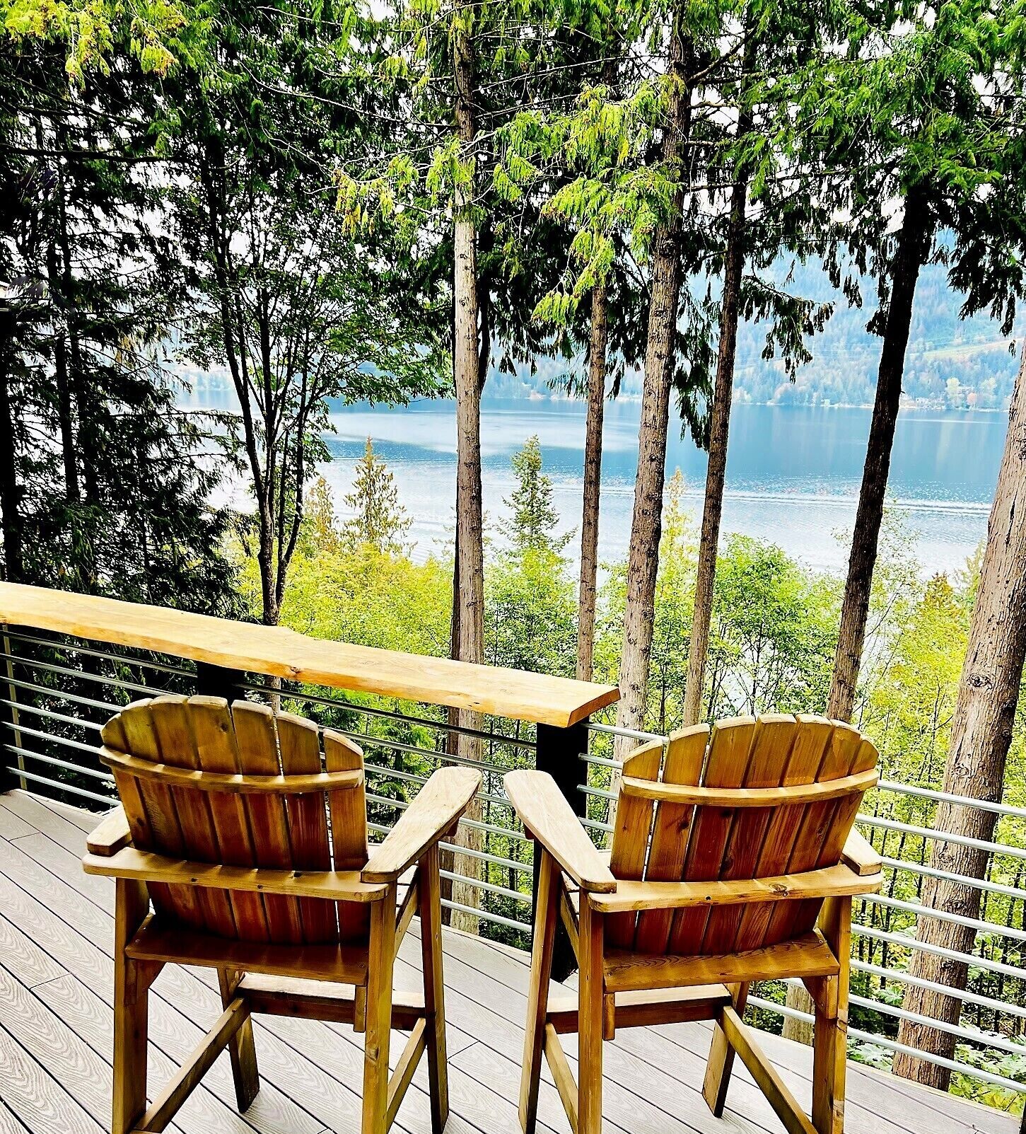 Escape the city life! Amazing views of Lake Whatcom! Perfect patio with hot tub.