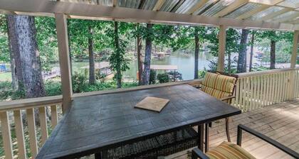 Feel at Home on Lake DeSoto