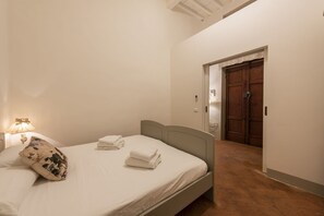 1 chambre, fer et planche Ă repasser, Wi-Fi, draps fournis
