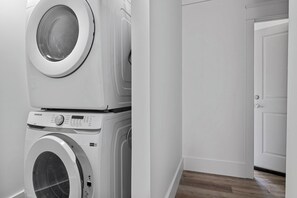 Interior - Urban Suites at Gather - 2nd Floor Studio (Niles)