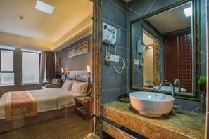Room - Yinwan Hotel (Yingshan)