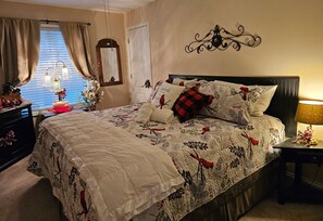 3 chambres, bureau, fer et planche à repasser, accès au Wi-Fi (inclus)