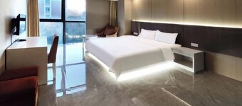 Jinglong International Hotel