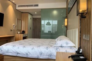 Room - Hongdu Hotel (Sui County)