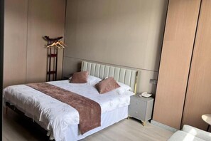 Room - Hongdu Hotel (Sui County)