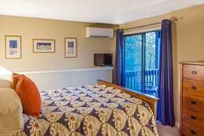 3 bedrooms, iron/ironing board, Internet, bed sheets