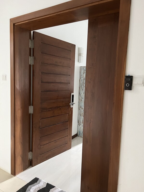 3 dormitorios, tabla de planchar con plancha, wifi gratis y ropa de cama