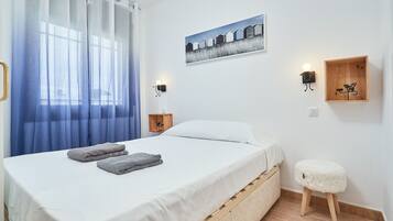 1 chambre, fer et planche Ă  repasser, Wi-Fi gratuit, draps fournis