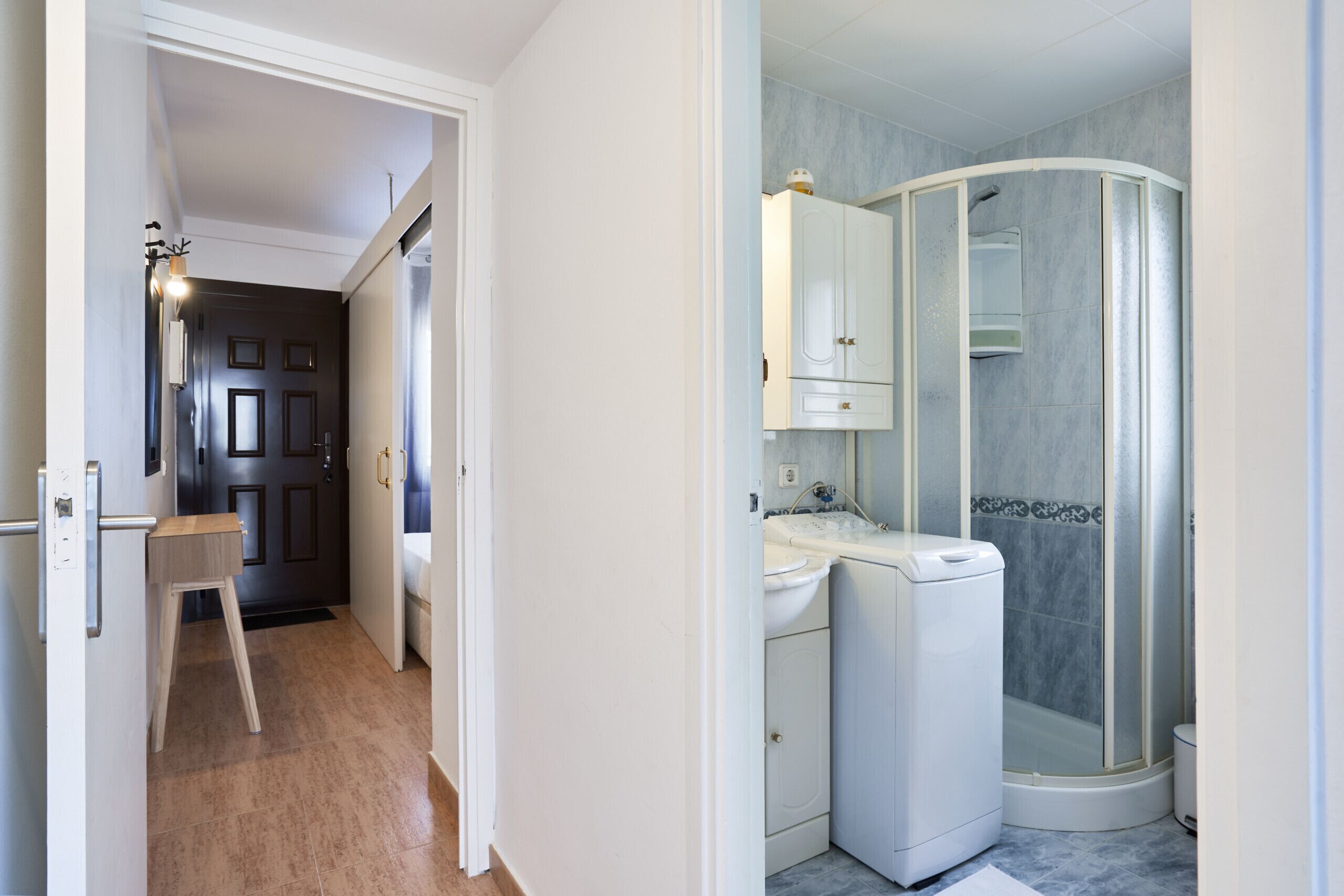 Douche, serviettes fournies