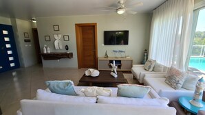 Unclassified image, 3 of 14, button - Stylish Three-bedroom Villa in a Gated Community (Sosúa)