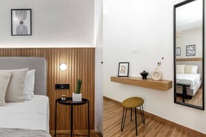 1 quarto, escrivaninha, ferros/tábuas de passar roupa, Wi-Fi de cortesia