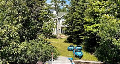 Charming Lakeside Retreat | Lac Blanc, Nominingue – Spacious Family Getaway 🏡🛶❄️