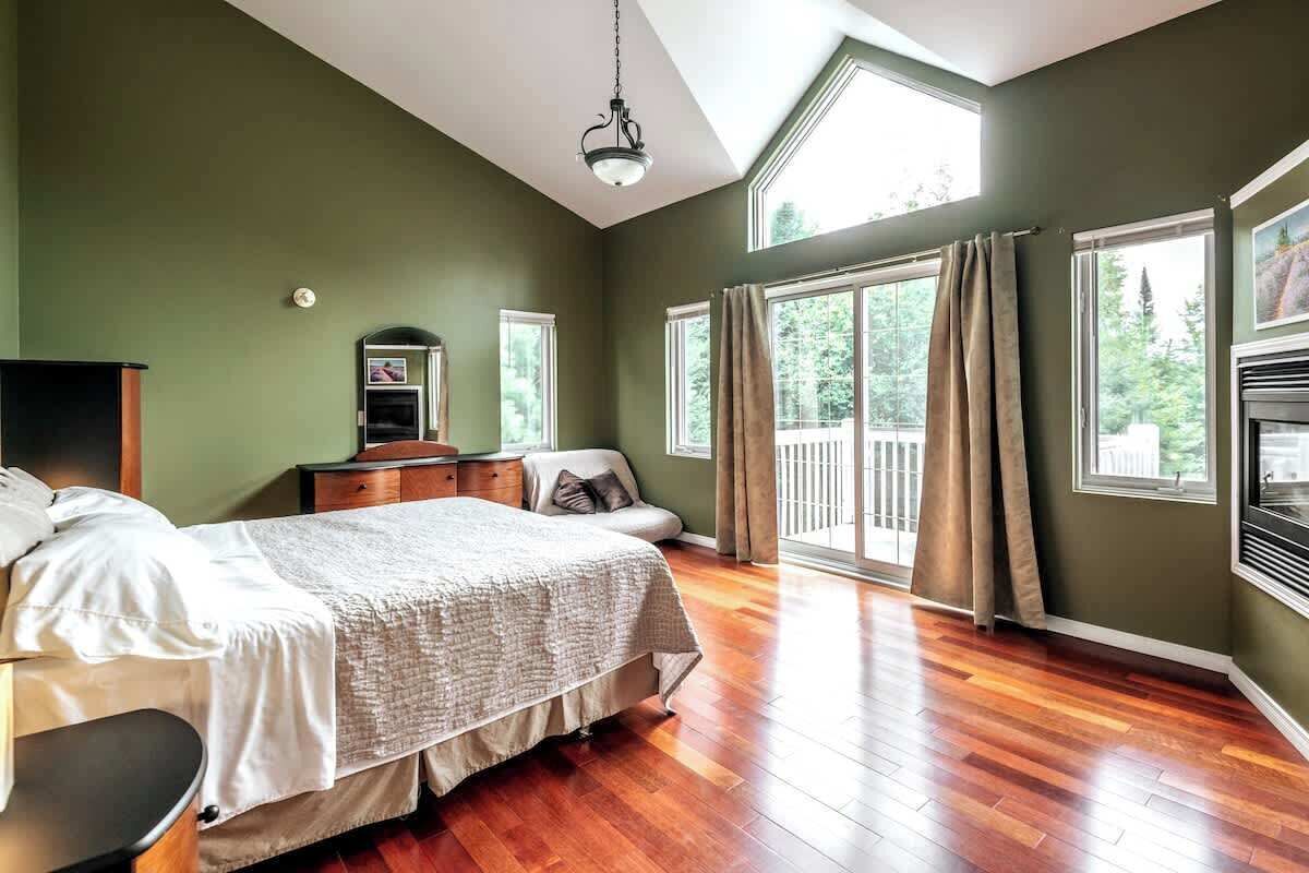 5 chambres, fer et planche à repasser, Wi-Fi gratuit, draps fournis