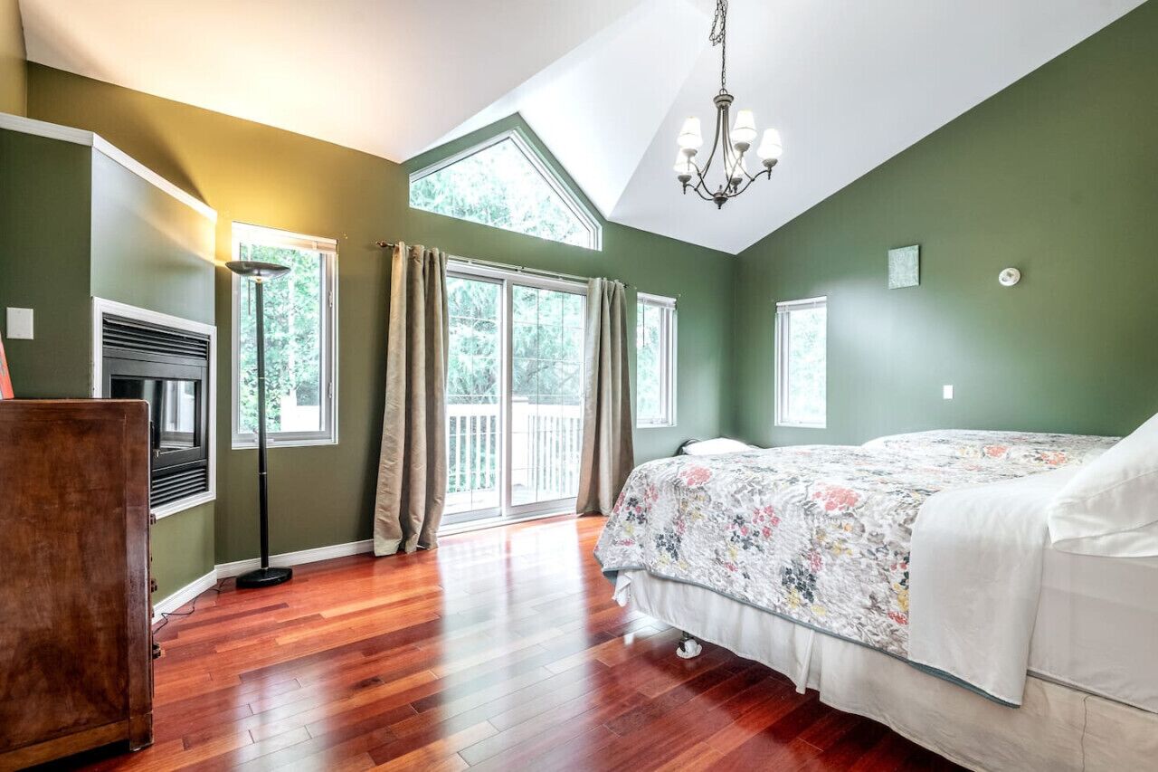 5 室のベッドルーム、アイロン / アイロン台、WiFi (無料)、ベッドシーツ