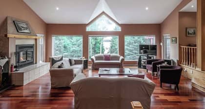Cottage on Lac Blanc - Laurentians