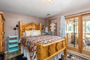 Desk, iron/ironing board, travel cot, free WiFi