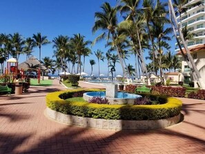 Property grounds - Suite in Hotel + Beach + Pool | Suite 04 (Nuevo Vallarta)