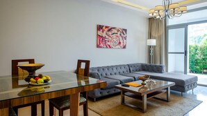 House | 2 bedrooms, WiFi - Vesta - Luxury Apt- 2BR - CFC II (New Cairo)