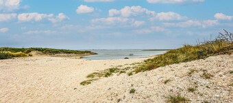 Villa in Zeeland with Jacuzzi and Sauna