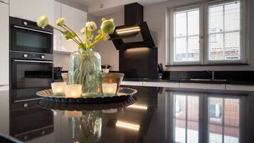Micro-ondes, four, plaque de cuisson, lave-vaisselle