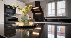 Microwave, oven, stovetop, dishwasher