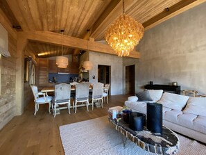 Smart TV, fireplace, music library, stereo - Chalet 7 / Luxury Chalet with cinema room. (Crans-Montana)