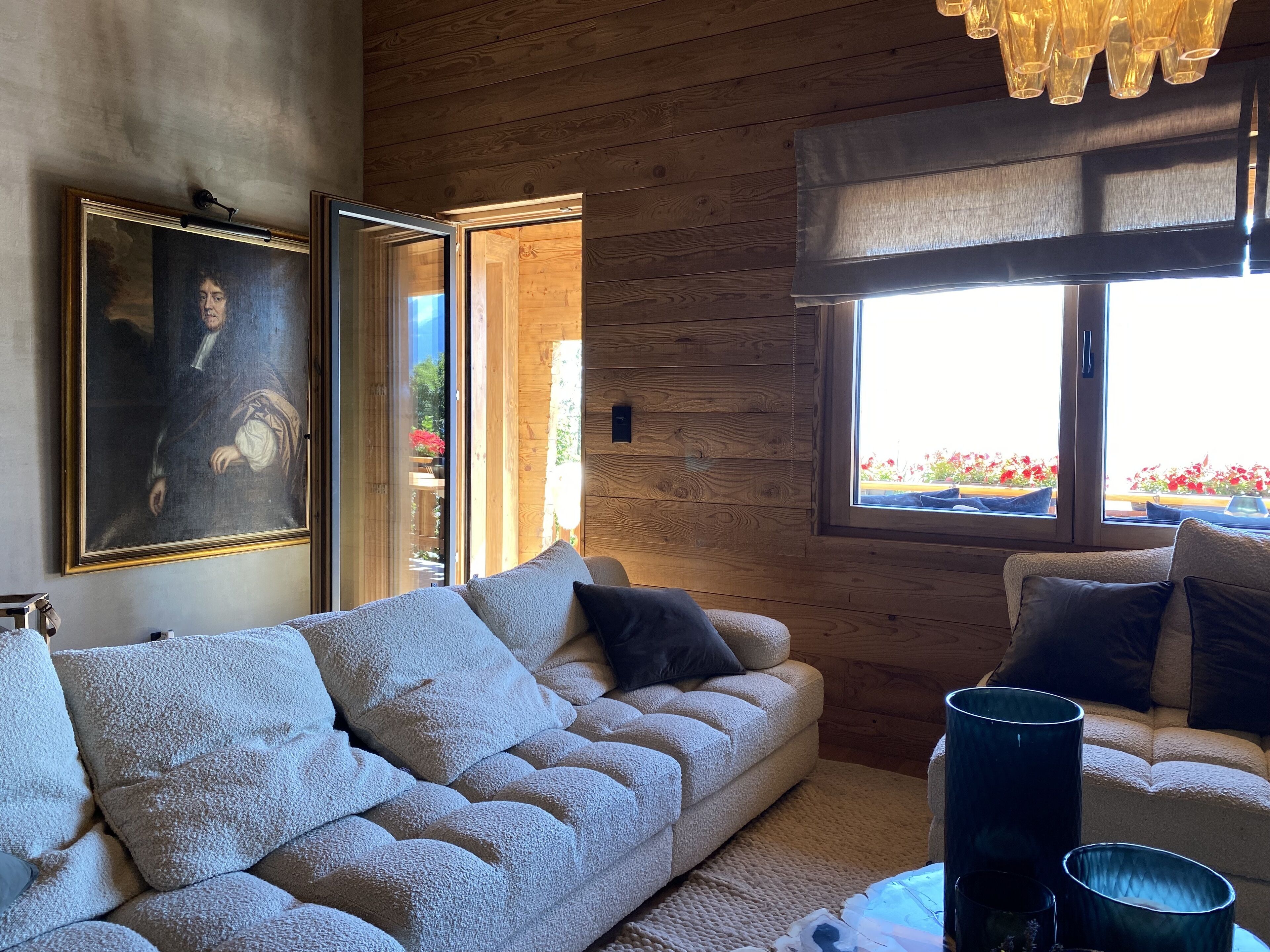 Smart-TV, Kamin, Musikbibliothek, Stereoanlage