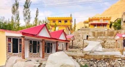 Skardu View Point Hotel
