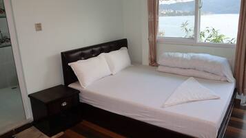 7 chambres, bureau, Wi-Fi gratuit, draps fournis