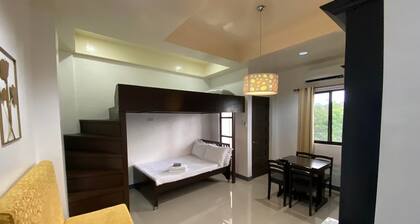 Modern Apartment with Balcony